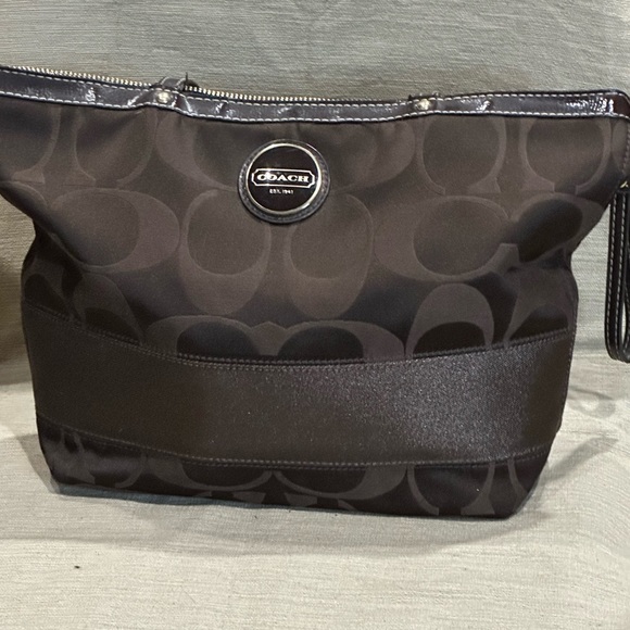 Coach Handbags - COACH Bag🌺Brown/Brown🌺Signature C Fabric/ Leather Accents & Sparkly Brown Trim